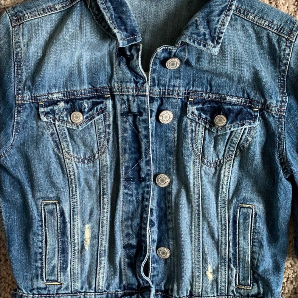 LAST CHANCE 🚨 American Eagle denim jacket - Picture 3 of 5